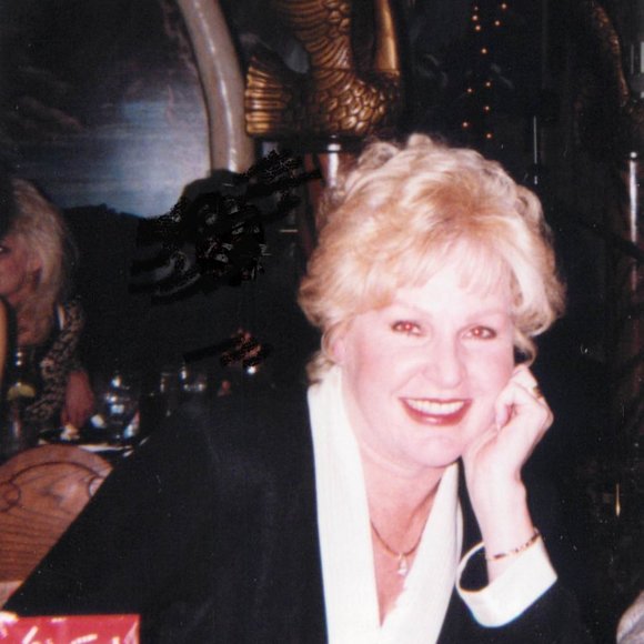 Meet your Posher, Diana - Picture 1 of 1